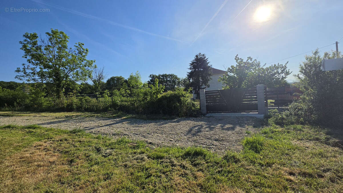 Maison à MOISSIEU-SUR-DOLON