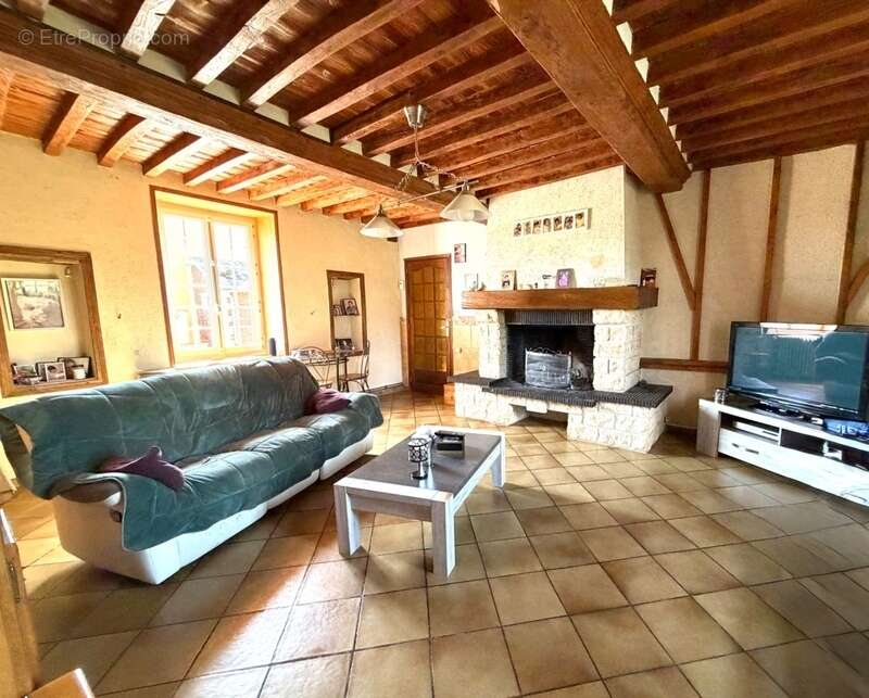  LES OUBEAUX (14230) – Domaine de charme avec chambres d’hôtes, roulotte et plus de 2,2 hectares - photo 20