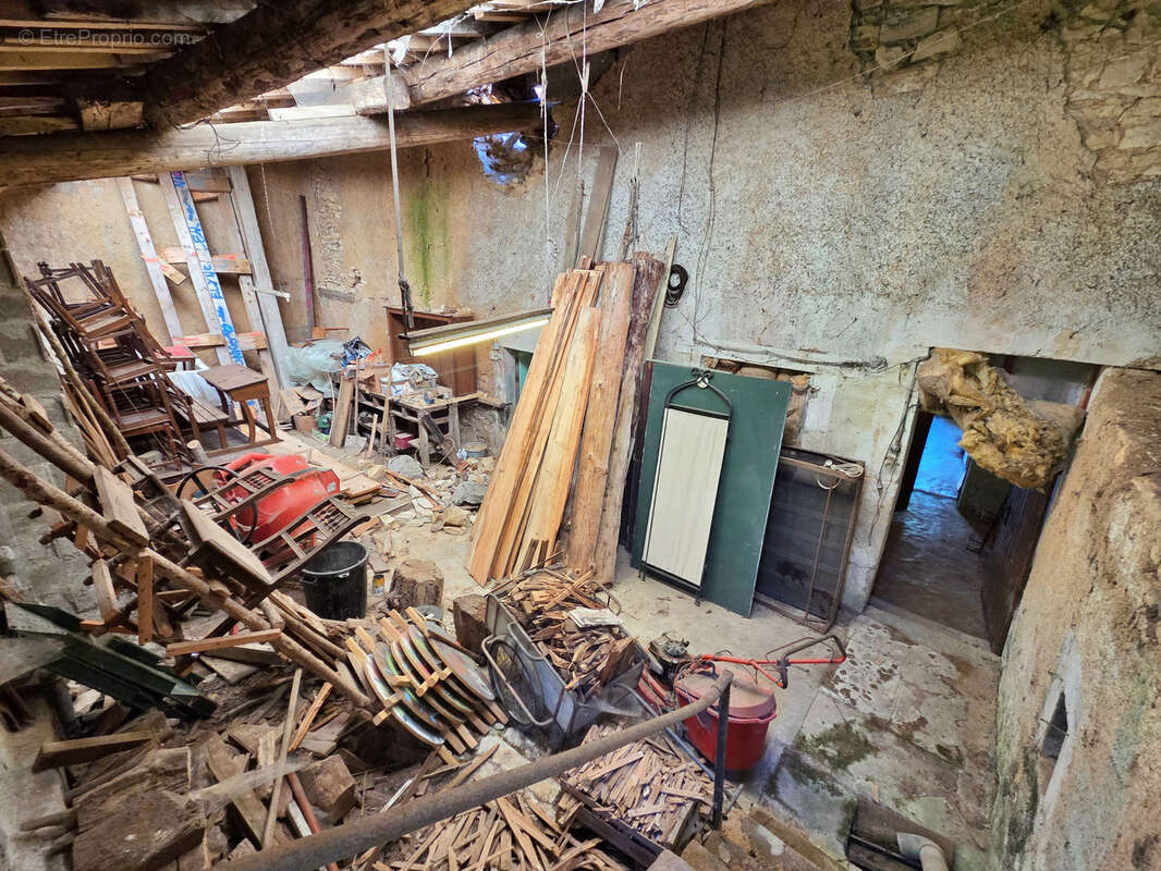 Maison à LAMORVILLE