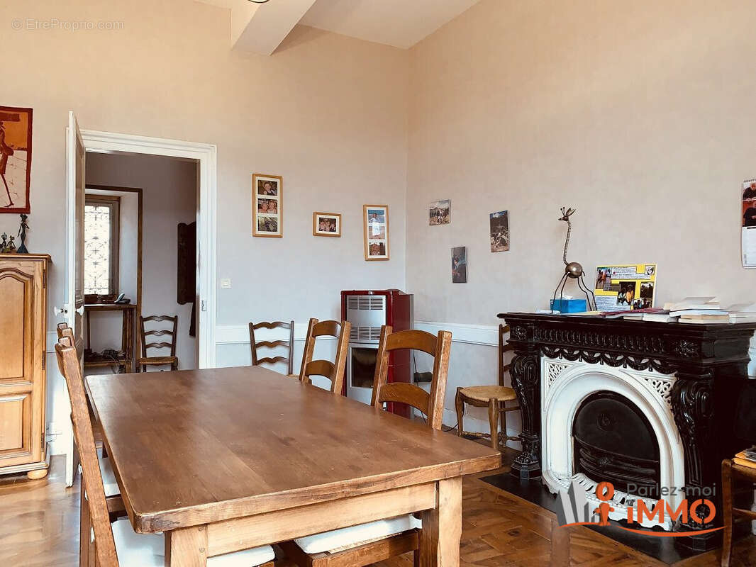 Maison à SAINT-GENIX-SUR-GUIERS