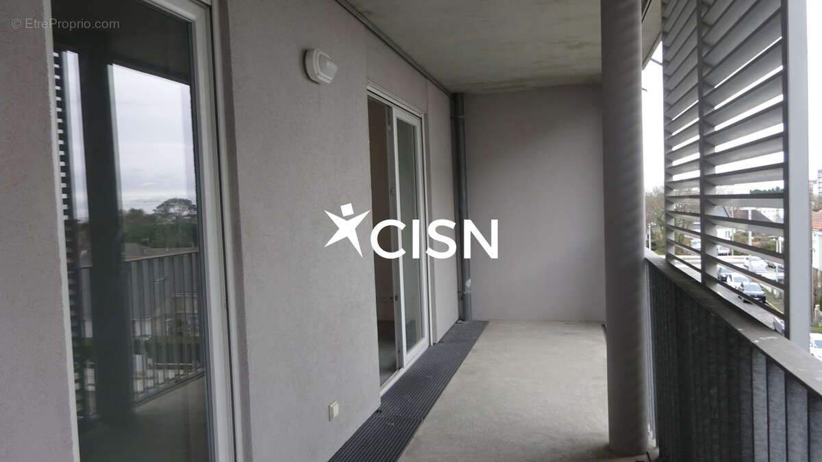 Saint nazaire ouest quartier vecquerie t2 43m2 dans residence services avec parking sous sol - photo 4