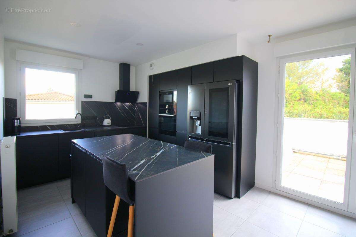 Appartement à MIRIBEL