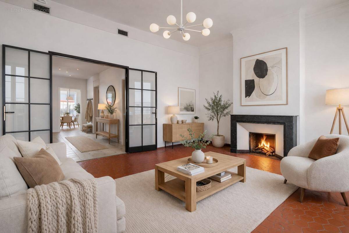 Appartement à MARSEILLE-6E