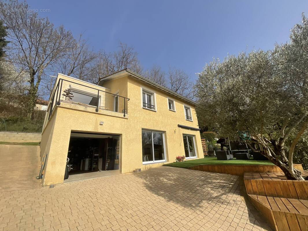 Maison à BOURGOIN-JALLIEU