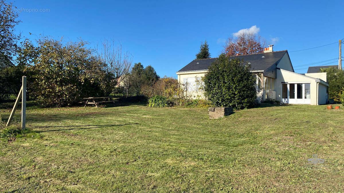 Maison à TREILLIERES