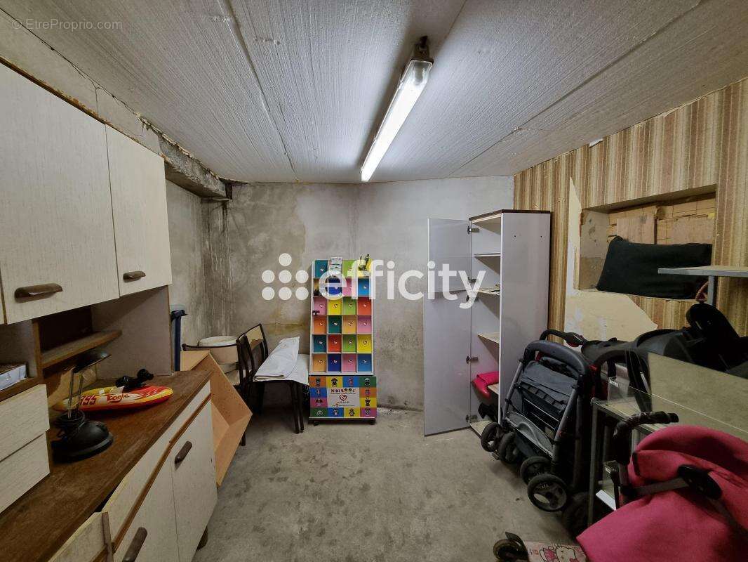 Maison à LE MALZIEU-VILLE