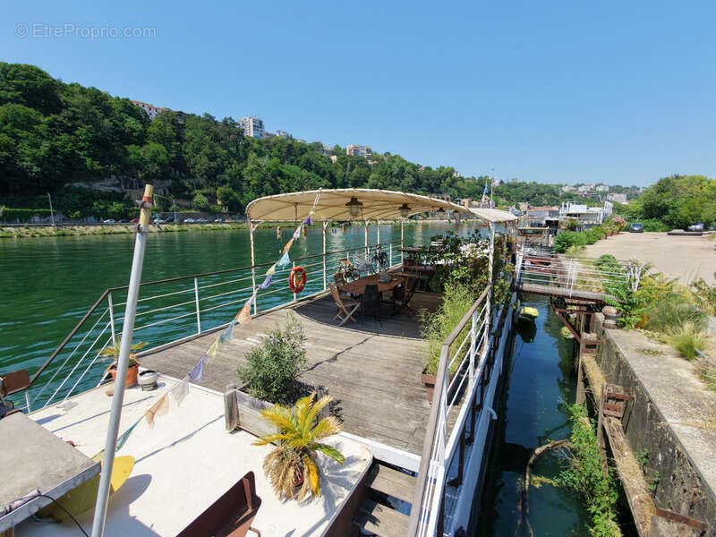 A 15 mn de Perrache - Au calme - Péniche habitation + studio / 170 m² avec vue exceptionnelle - photo 25