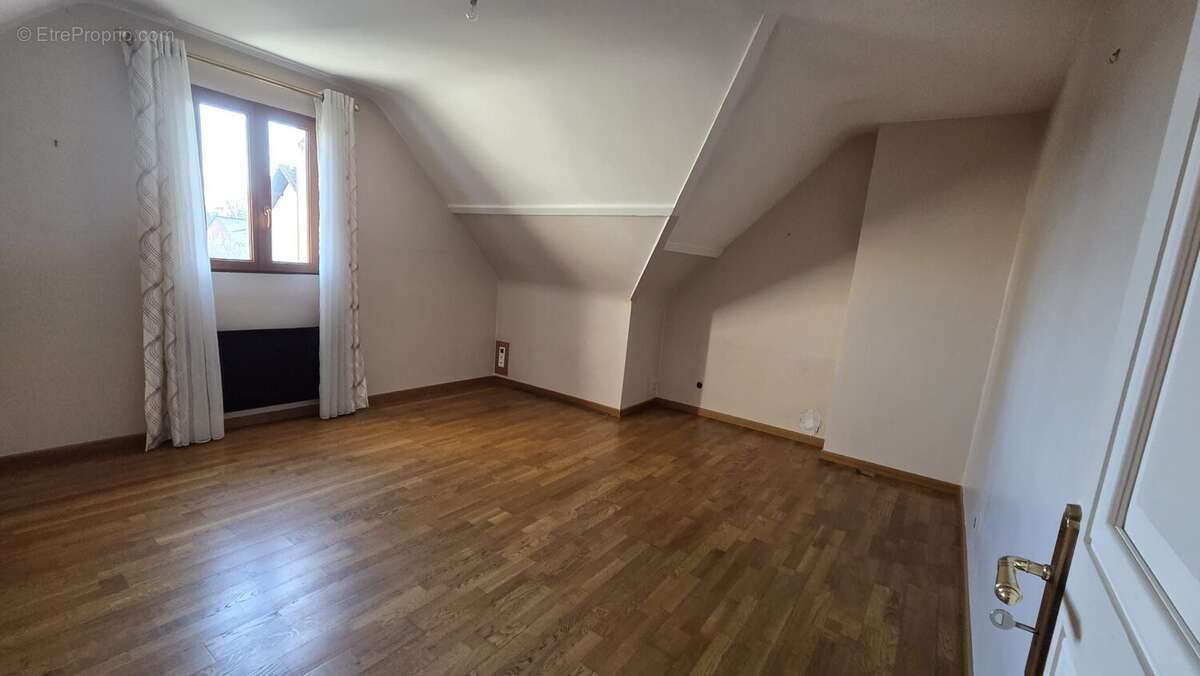 Maison à LE BLANC-MESNIL