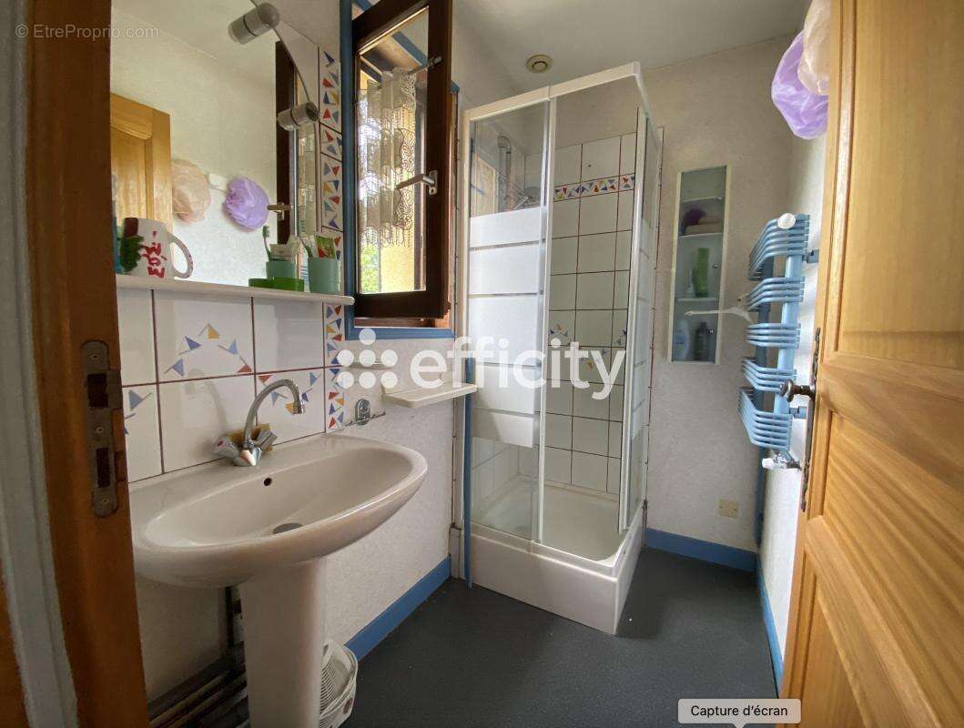 Maison 150 m² à Feurs  - photo 16