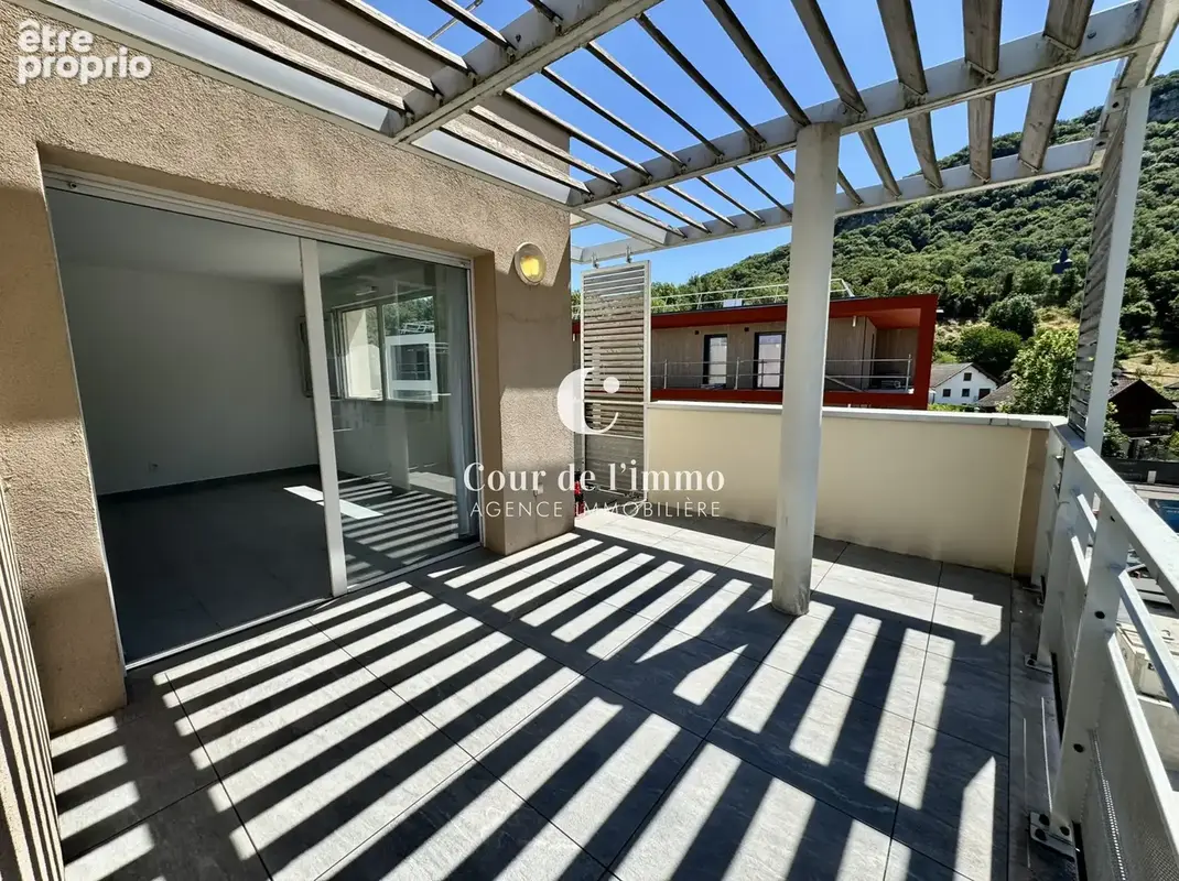Appartement 4 pièces 83 m² · à Etrembieres · 82,7 m² · 380 000 €