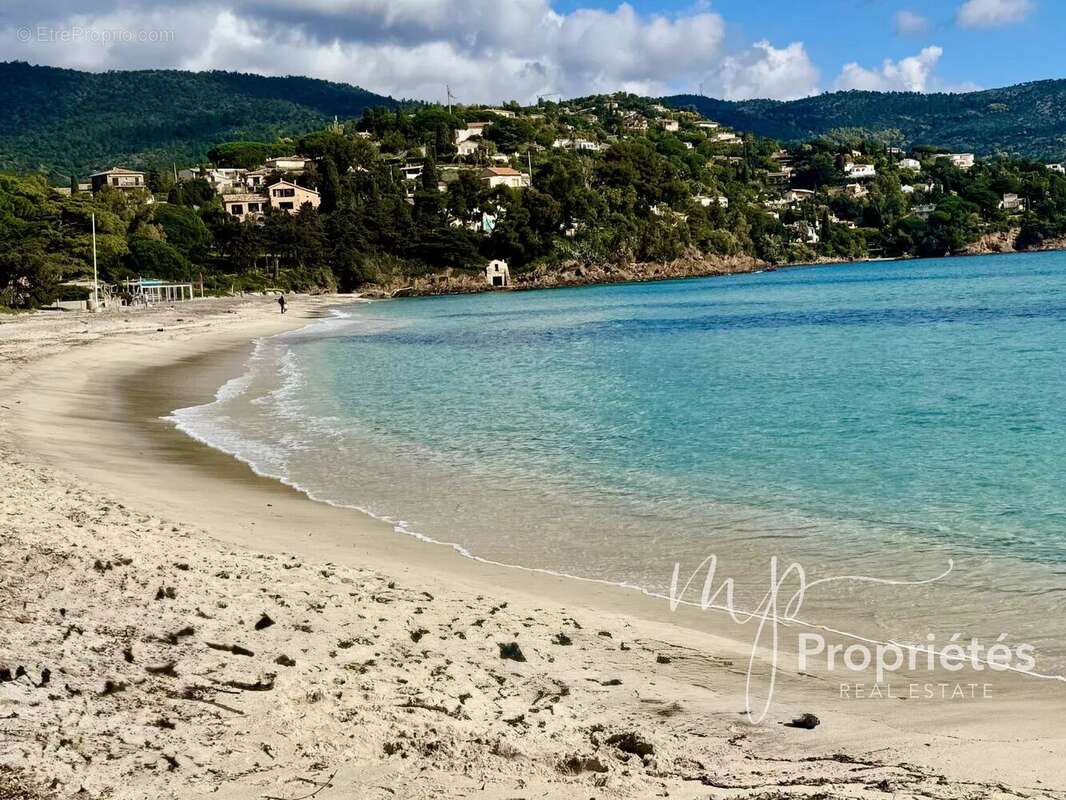 Appartement à LE LAVANDOU