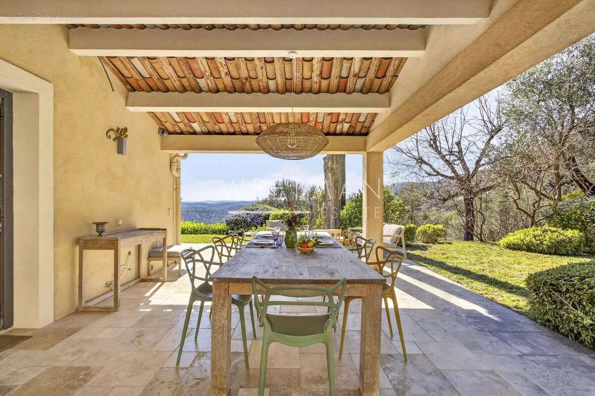 Villa moderne de 4 chambres avec grande piscine et vue spectaculaire – Cabris - photo 25