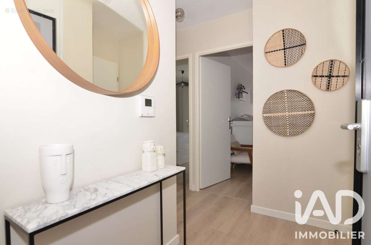 Appartement 60 m² à Villeneuve-Saint-Denis  - photo 8