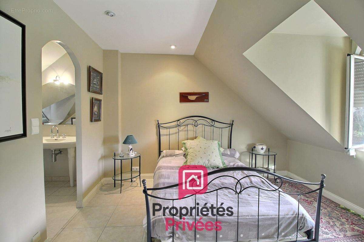 Maison à VILLEMANDEUR