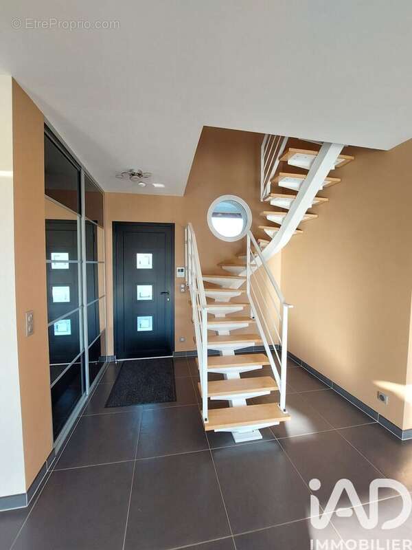 Photo 3 - Maison à OURSBELILLE