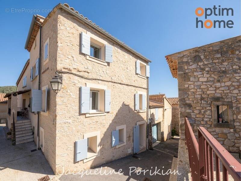Maison à VITROLLES-EN-LUBERON
