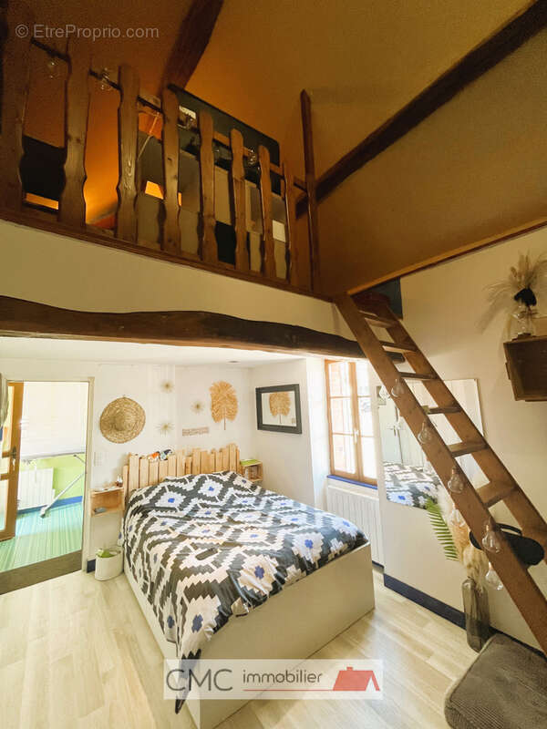 Maison à THIVARS