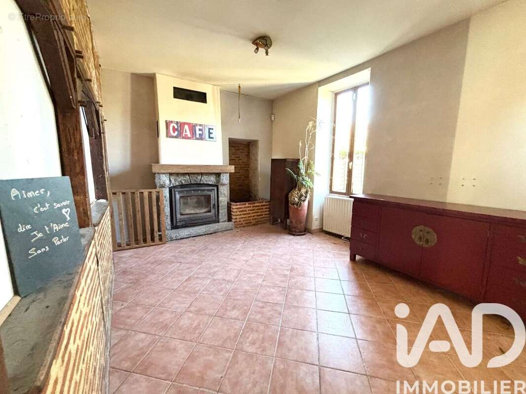 Maison 130 m² à Oulches  - photo 3