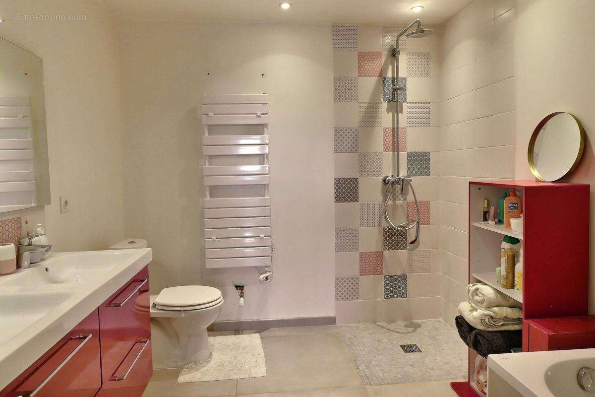 Maison à LE PLESSIS-ROBINSON