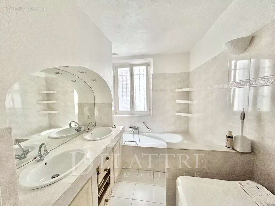 Maison à LA COLLE-SUR-LOUP