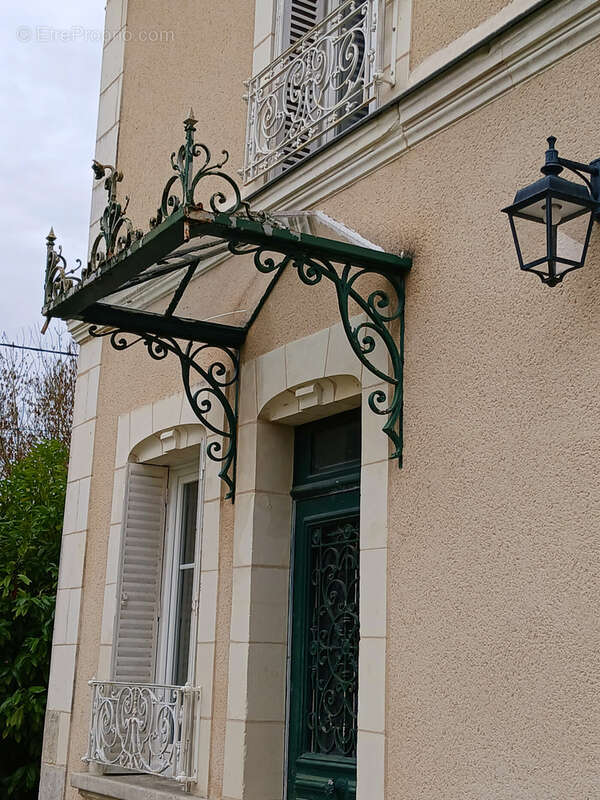 Maison à VILLELOIN-COULANGE