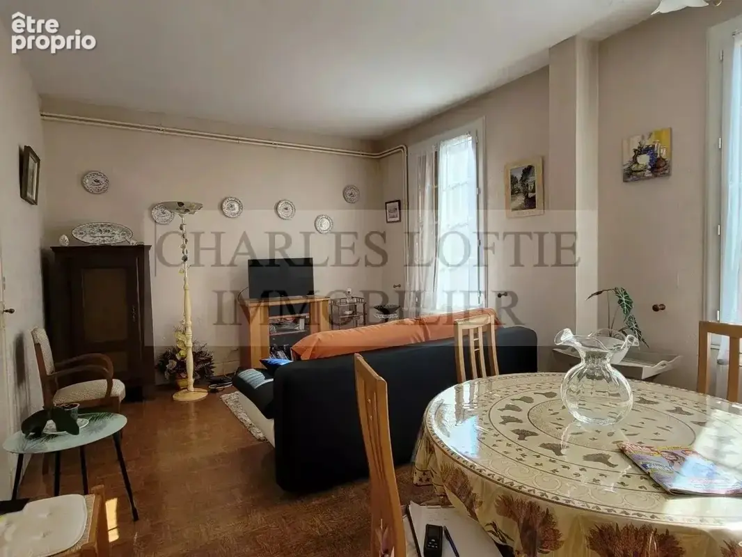 Immeuble de 3 logements, dépendances et jardin à Cahors. - photo 21