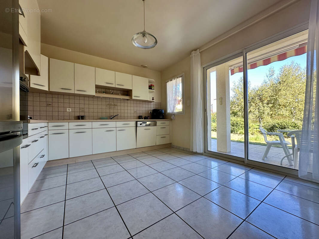 Maison à ARPAJON-SUR-CERE