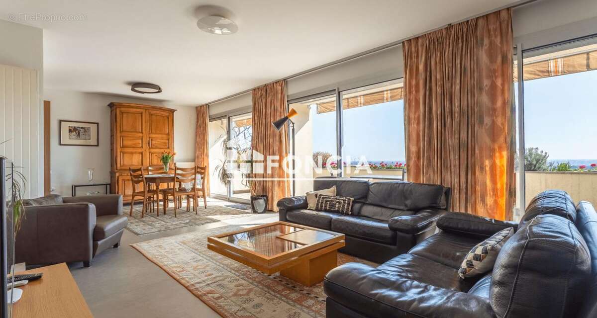 Maison à LE PLESSIS-ROBINSON