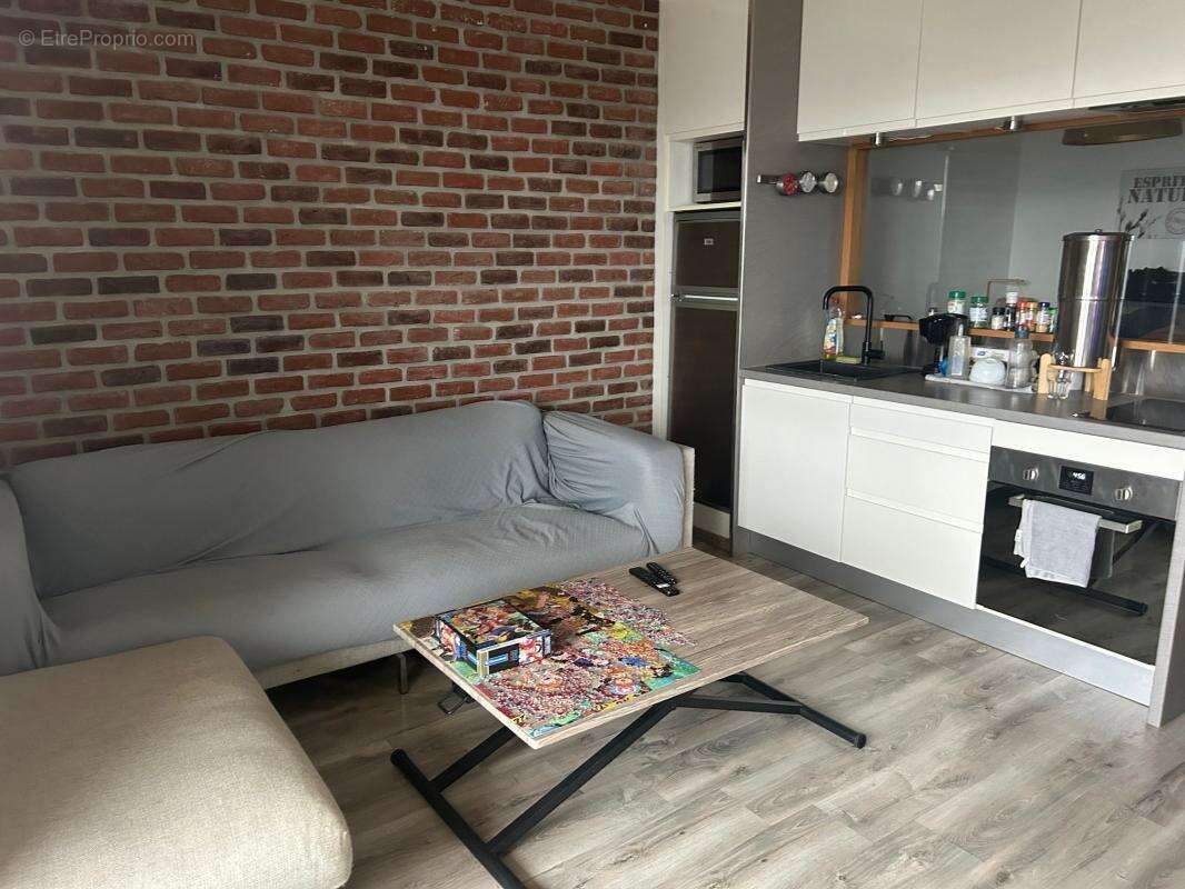 Maison à SAINT-LAURENT-DU-VAR