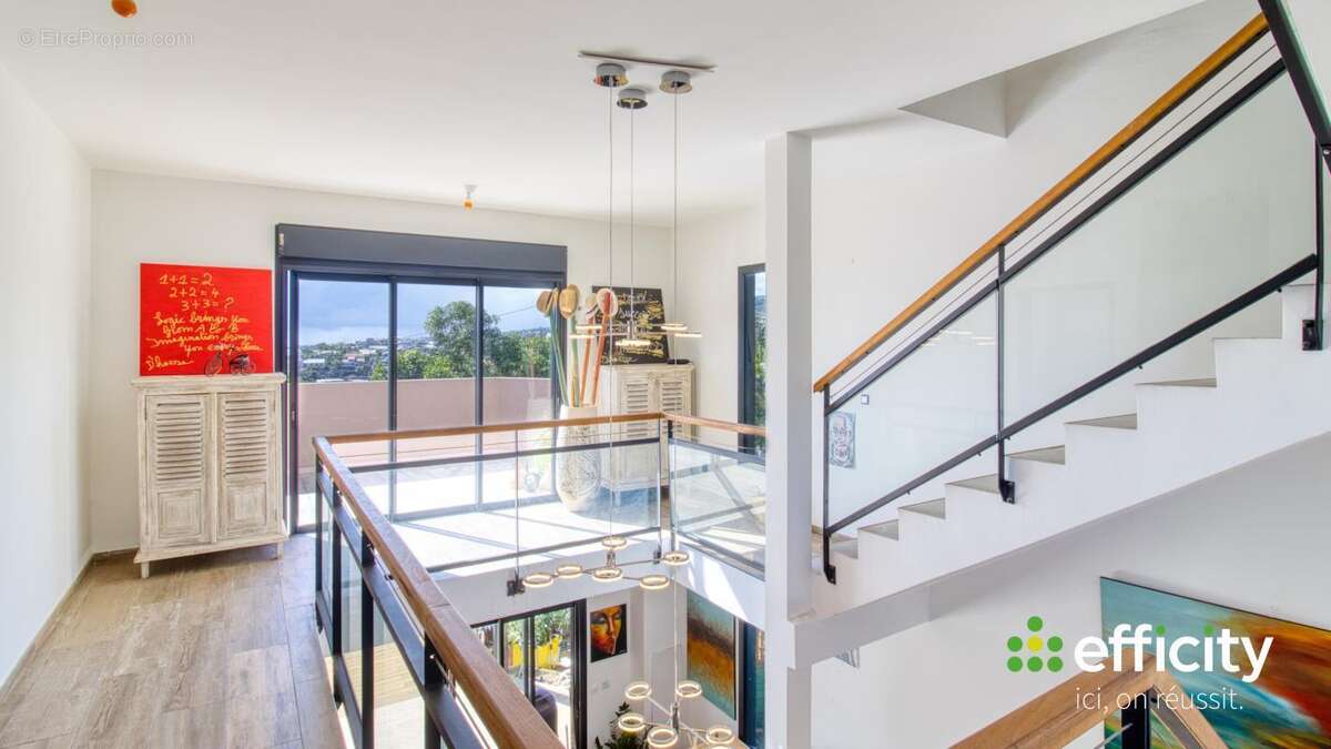 Maison à SAINT-DENIS