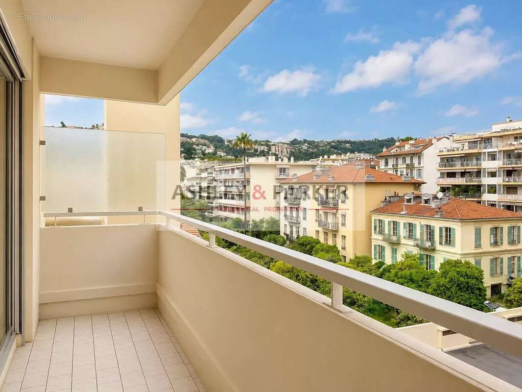 Appartement à NICE