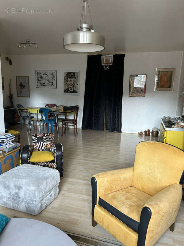 Appartement 86 m² à Nay  - photo 6