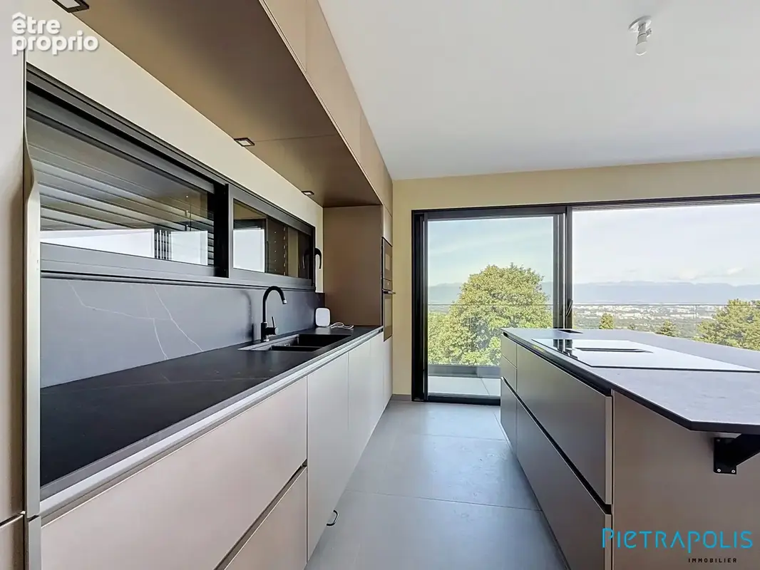 Maison 208 m² à Collonges-Sous-Saleve  - photo 8