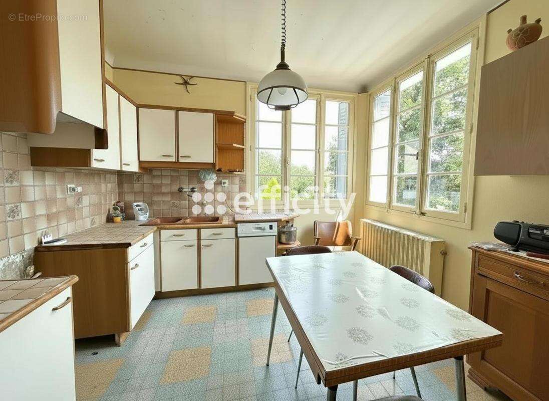 Maison 92 m² à Saint-Cyr-Sur-Loire  - photo 3