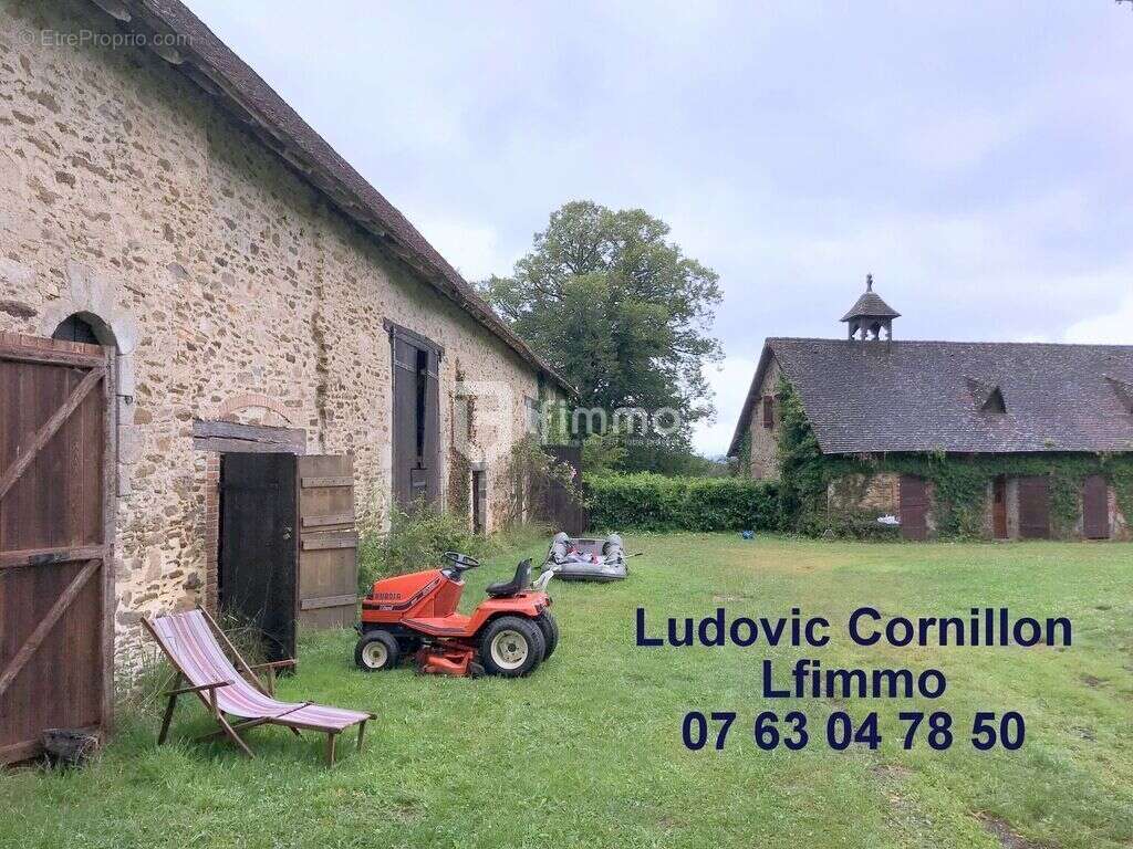 Maison à VICQ-SUR-BREUILH