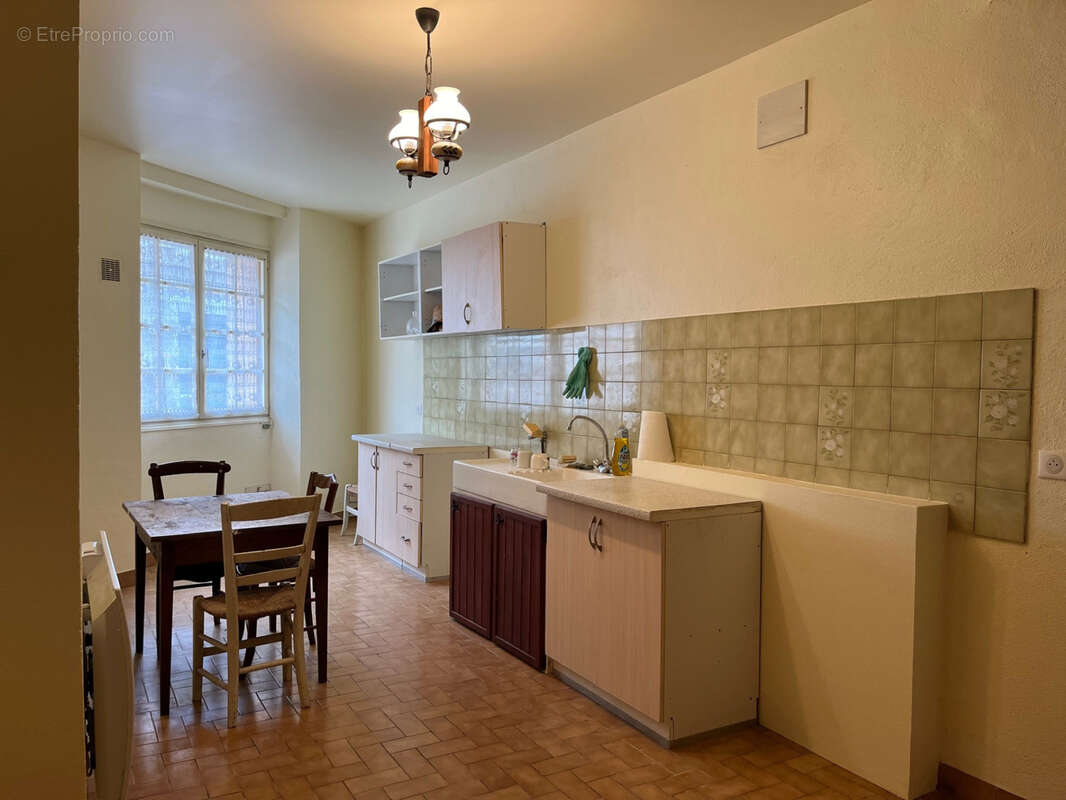 Maison à COUSSAC-BONNEVAL