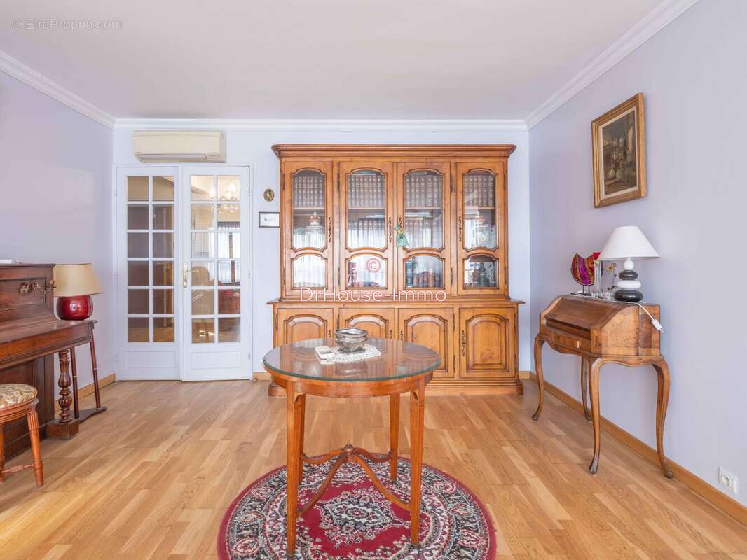 Appartement à SAINT-GRATIEN
