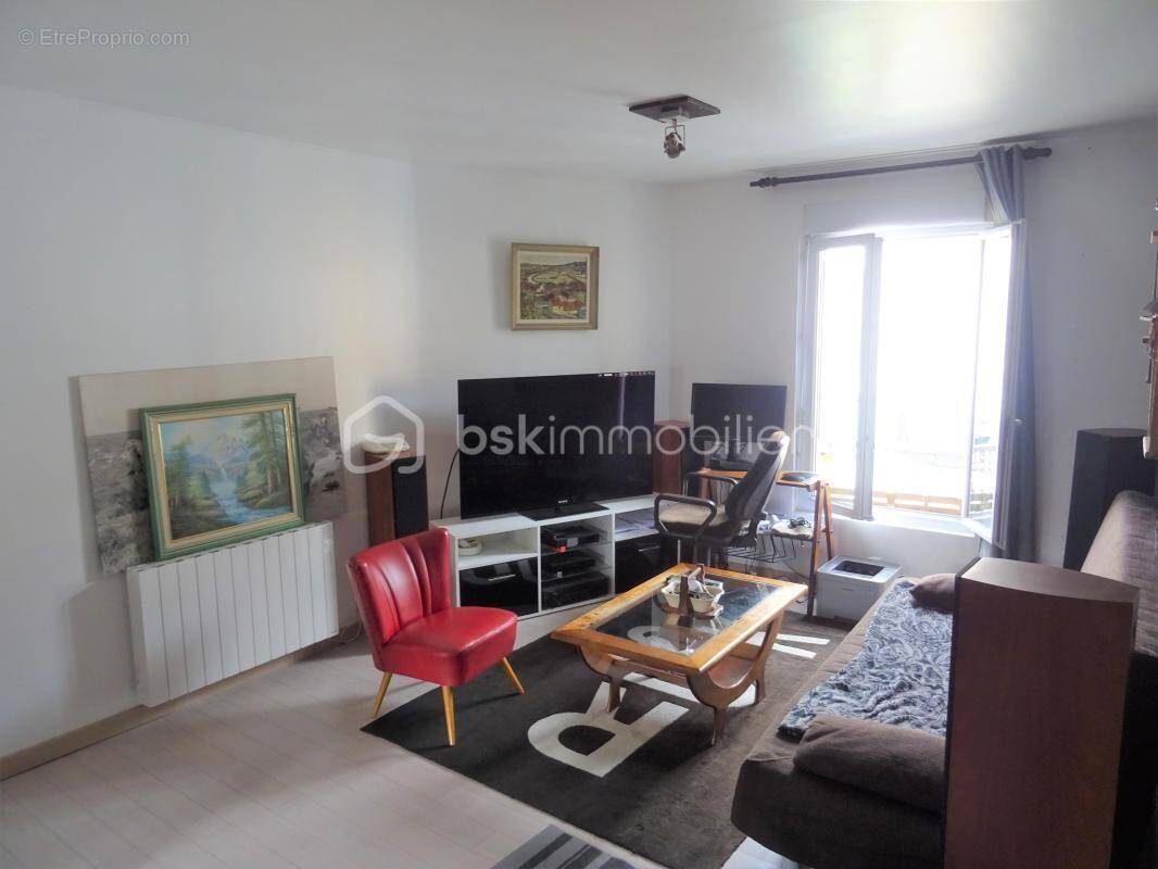 Appartement à EPINAY-SUR-ORGE