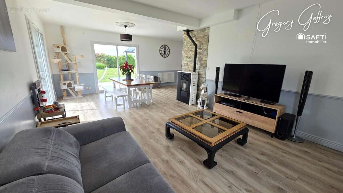 Maison 138 m² à Estrees-La-Campagne  - photo 6