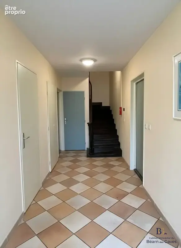 Appartement 256 m² à vendre à Salies-De-Bearn (64270) - photo 3
