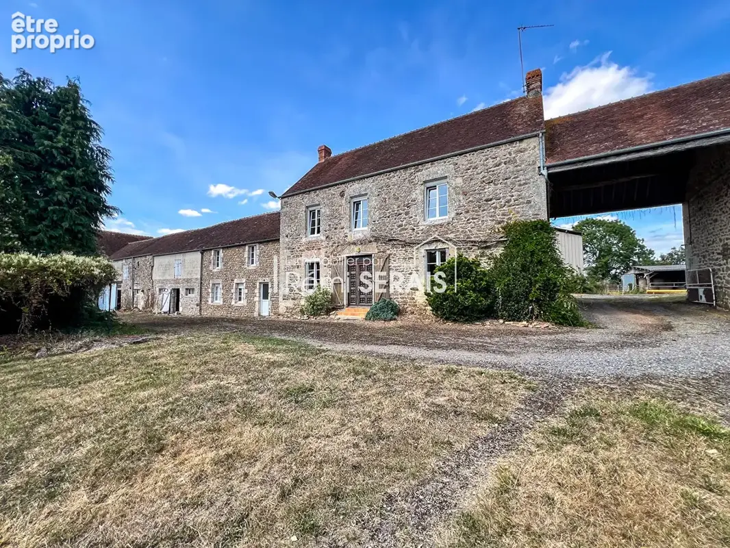 Ancien corps de ferme à rénover avec dépendances près d'Argentan - photo 2
