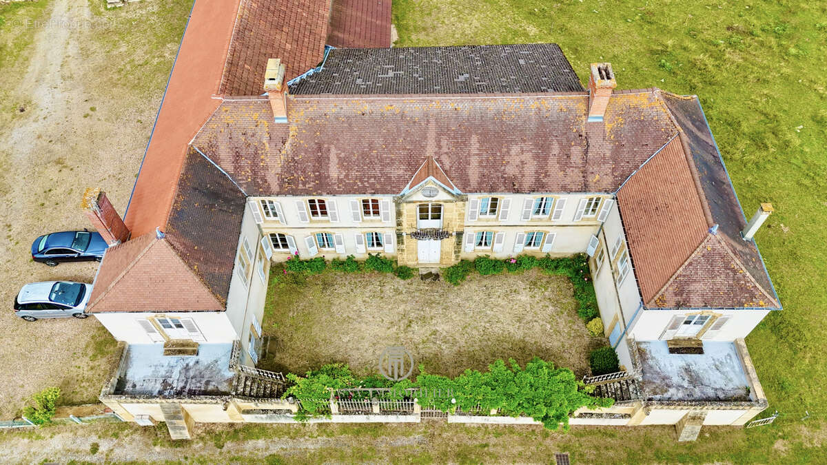 Maison à PARAY-LE-MONIAL