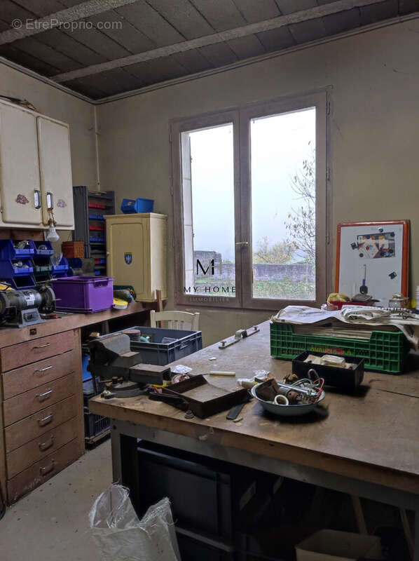 Parking à MORTAGNE-AU-PERCHE