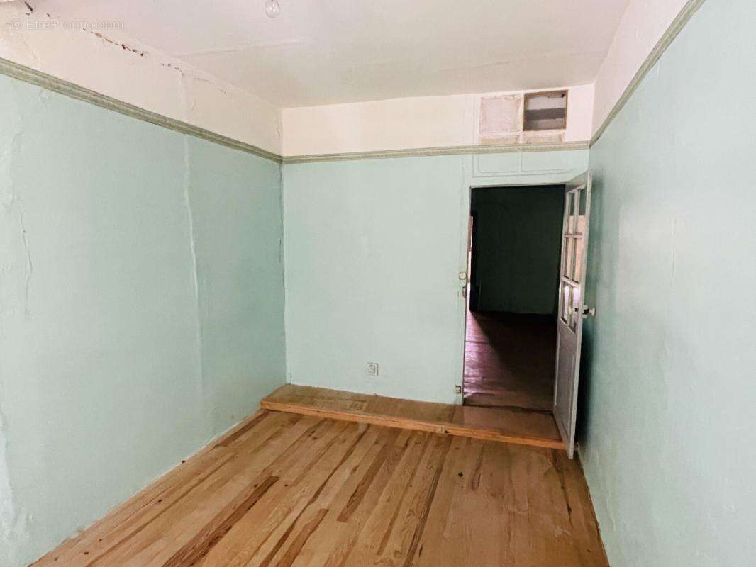 Maison à LABASTIDE-D&#039;ANJOU