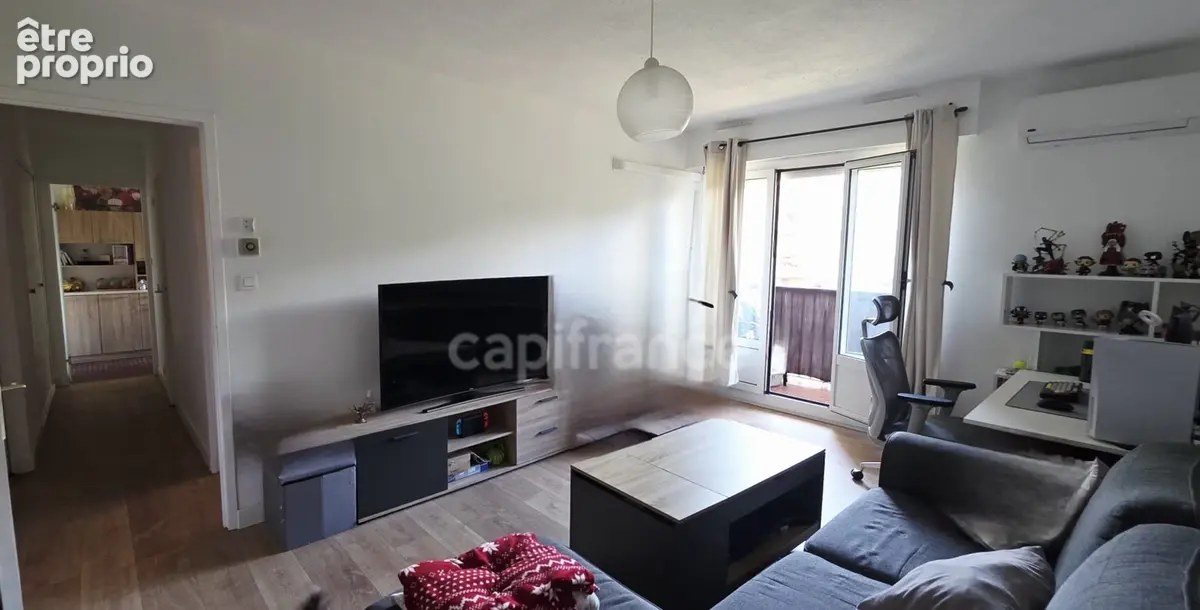 Appartement à vendre T2  libre de suite BASTIA SUD vue imprenable - photo 5