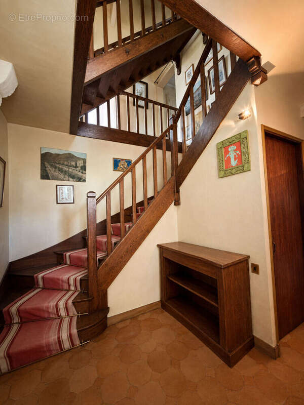 Élégante demeure familiale de 230 m² au coeur de Coye-la-Forêt ! - photo 5
