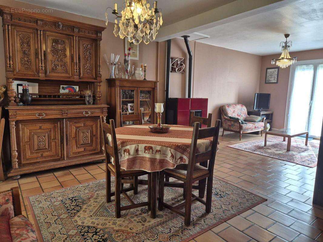 Maison à COLTAINVILLE