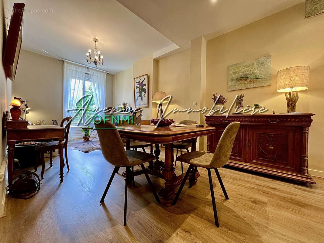 Appartement à SAINT-ETIENNE