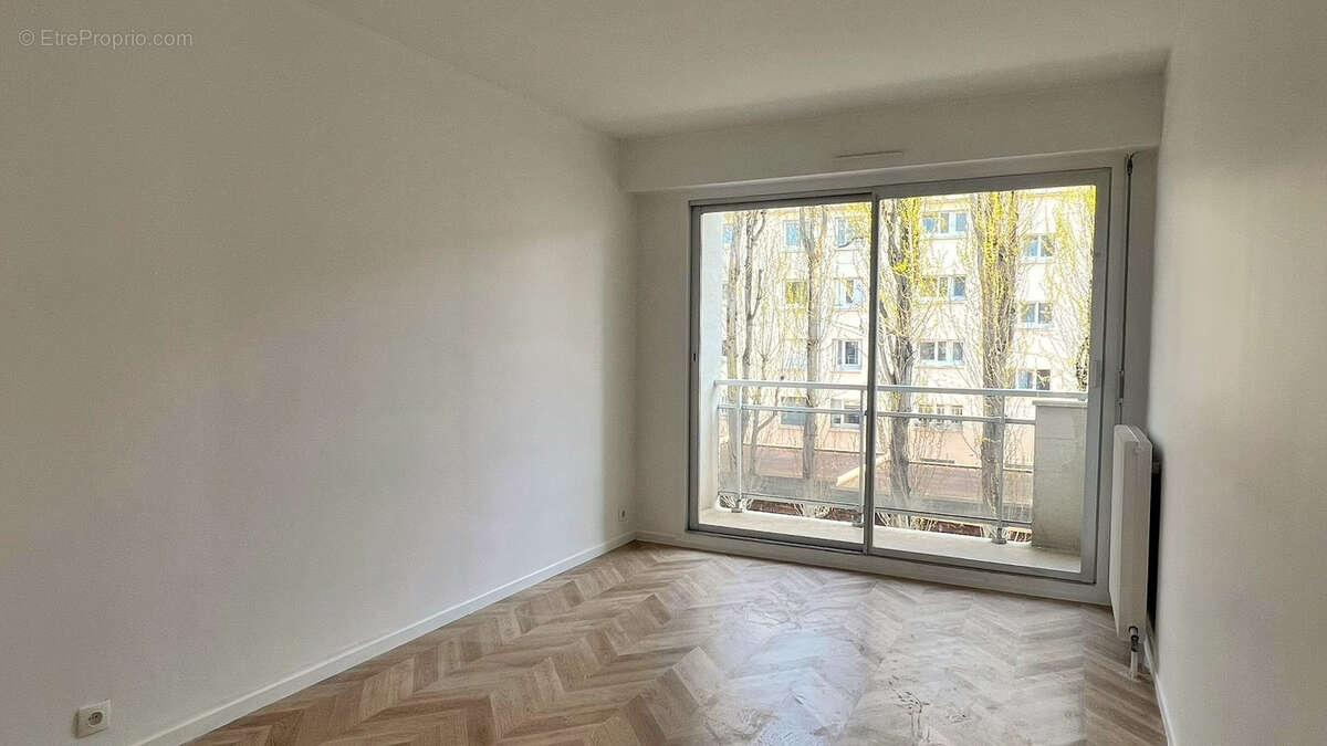 Quartier Centre administratif - Appartement 3 pièces balcon - photo 9