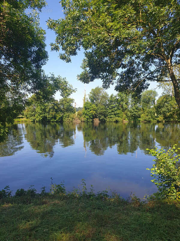 Terrain à CHATELLERAULT